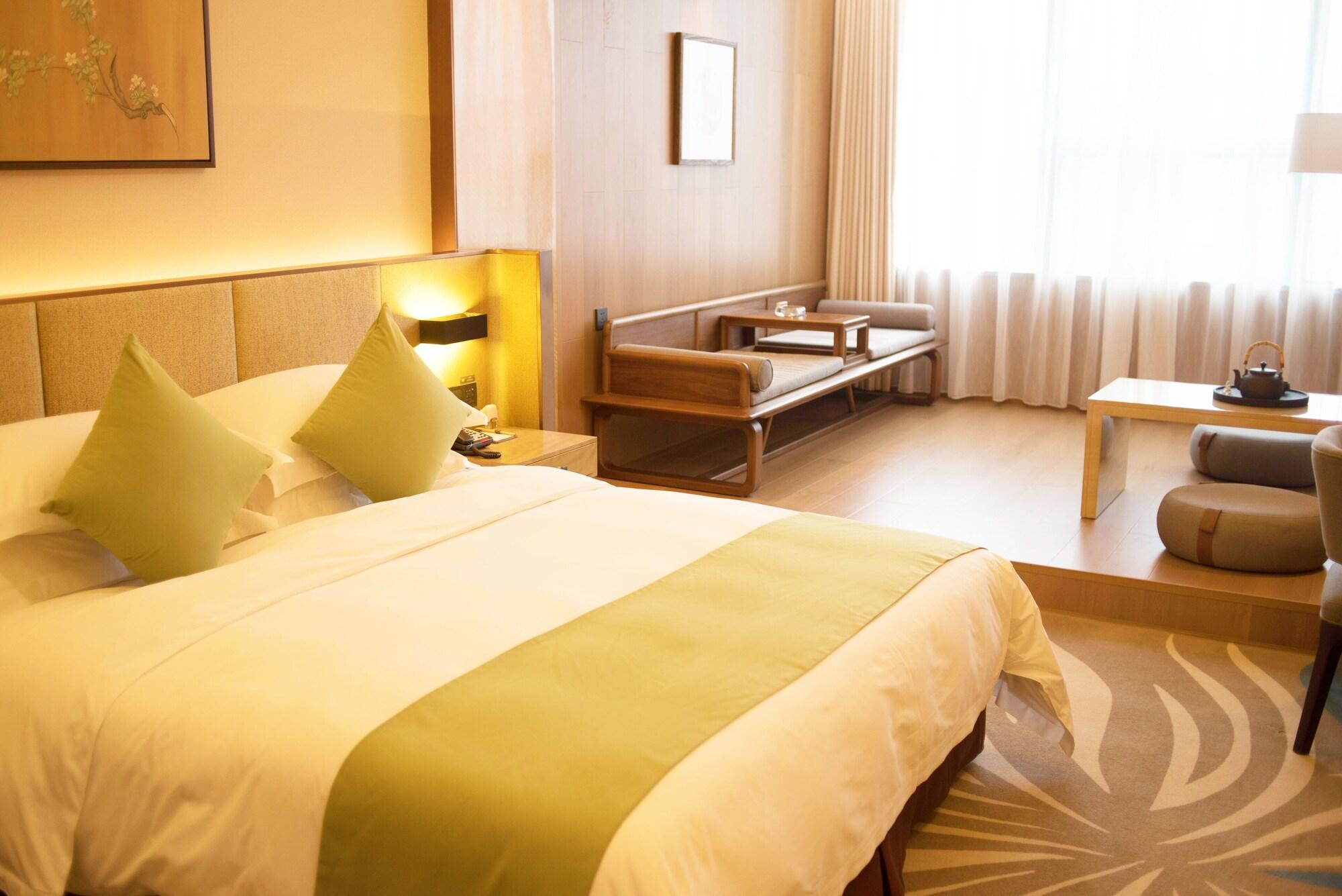 Leshan Ramada Hotel מראה חיצוני תמונה