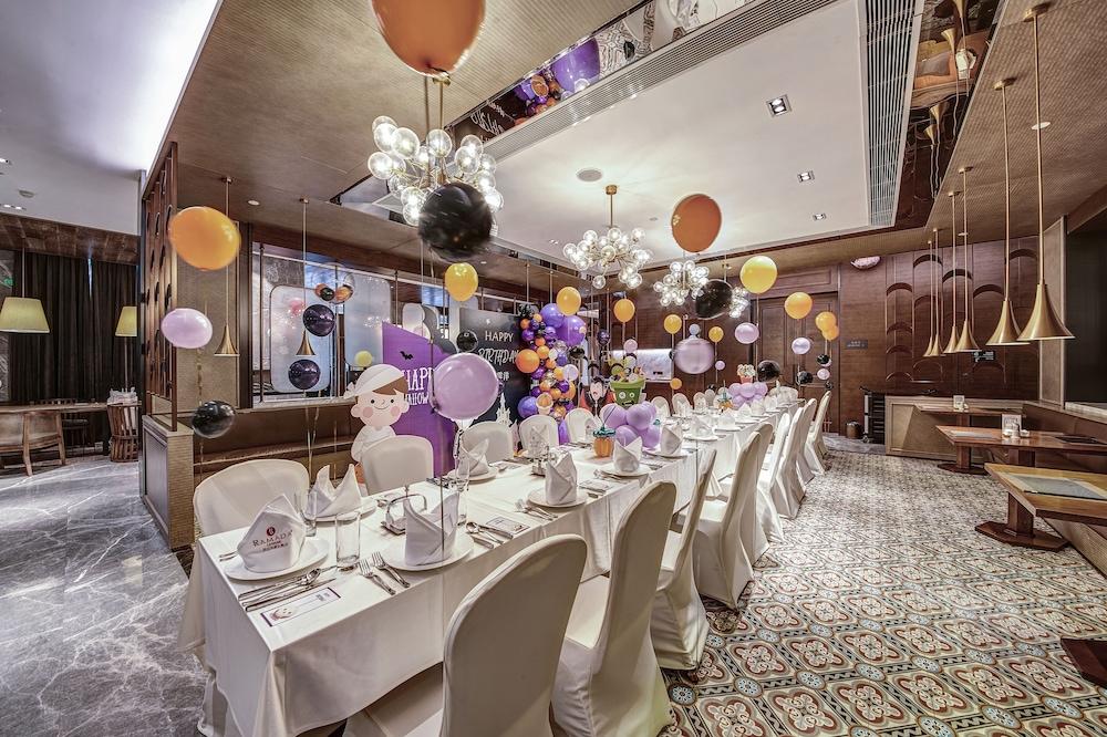 Leshan Ramada Hotel מראה חיצוני תמונה