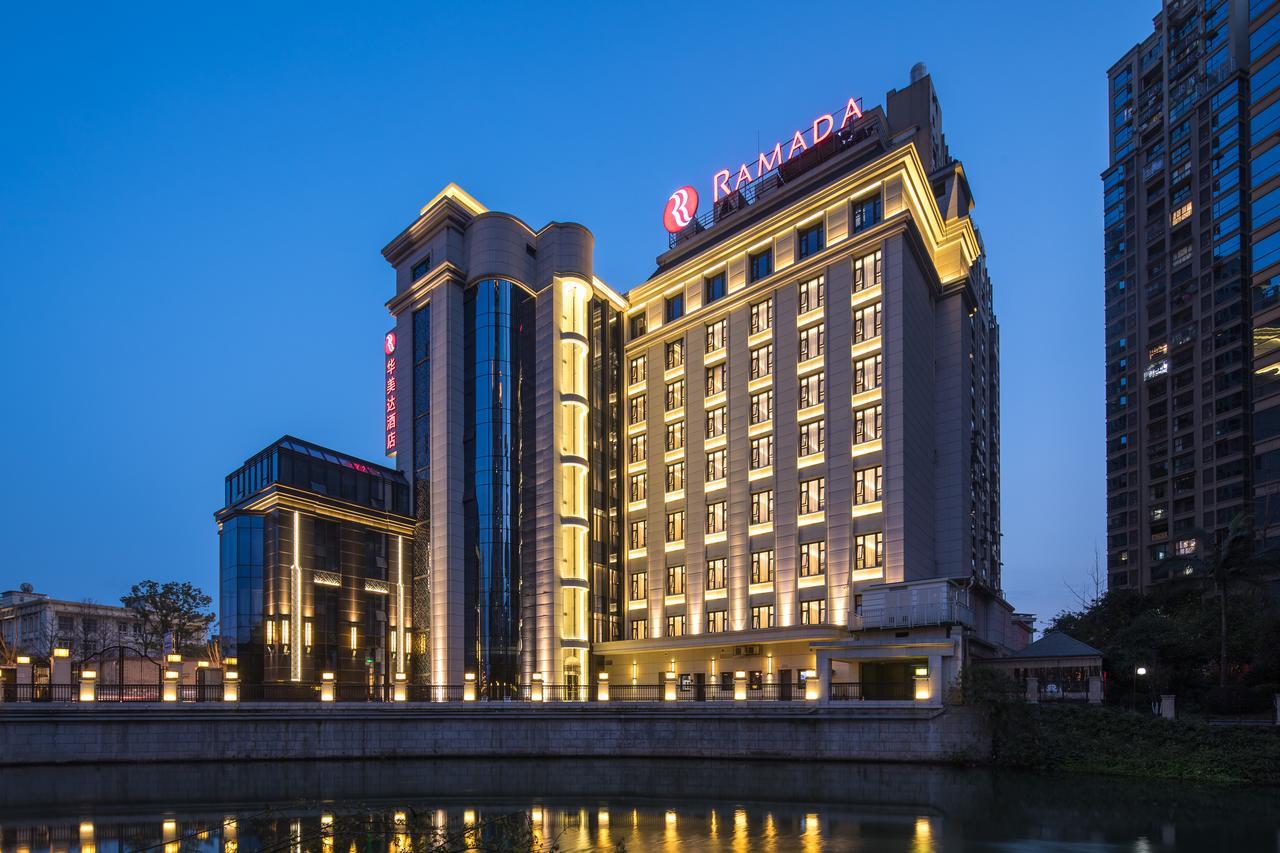 Leshan Ramada Hotel מראה חיצוני תמונה