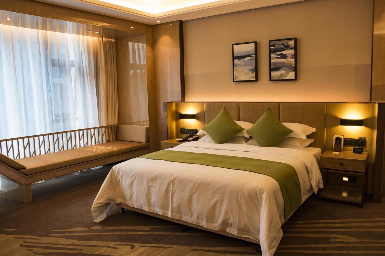 Leshan Ramada Hotel מראה חיצוני תמונה
