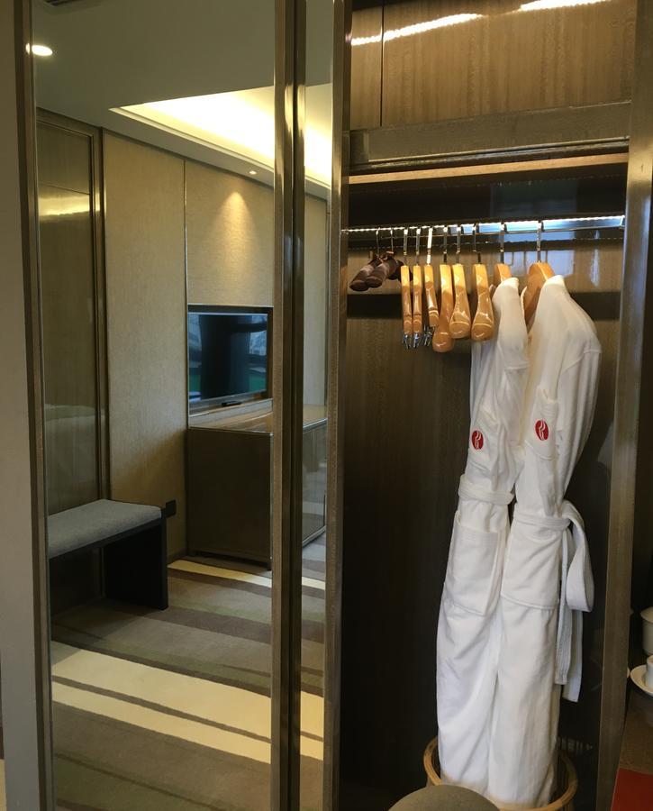 Leshan Ramada Hotel מראה חיצוני תמונה