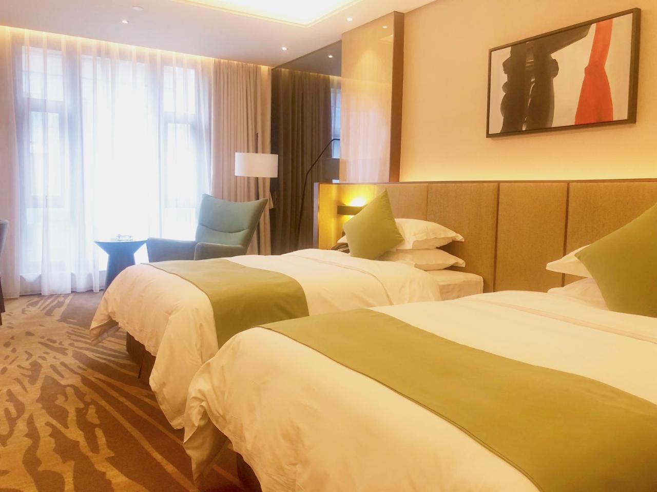 Leshan Ramada Hotel מראה חיצוני תמונה
