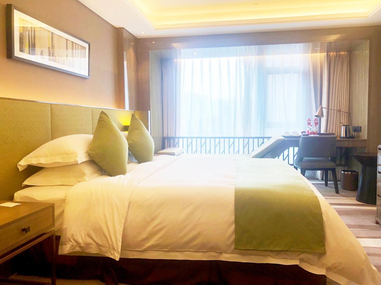 Leshan Ramada Hotel מראה חיצוני תמונה